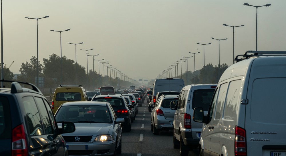 Karambol na A2: Cztery auta w wypadku, poważne utrudnienia w ruchu