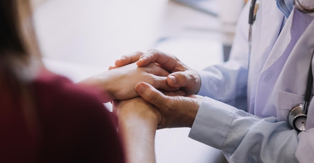 Nowoczesne opaski dla seniorów w Piotrkowie – bezpieczeństwo na wyciągnięcie ręki