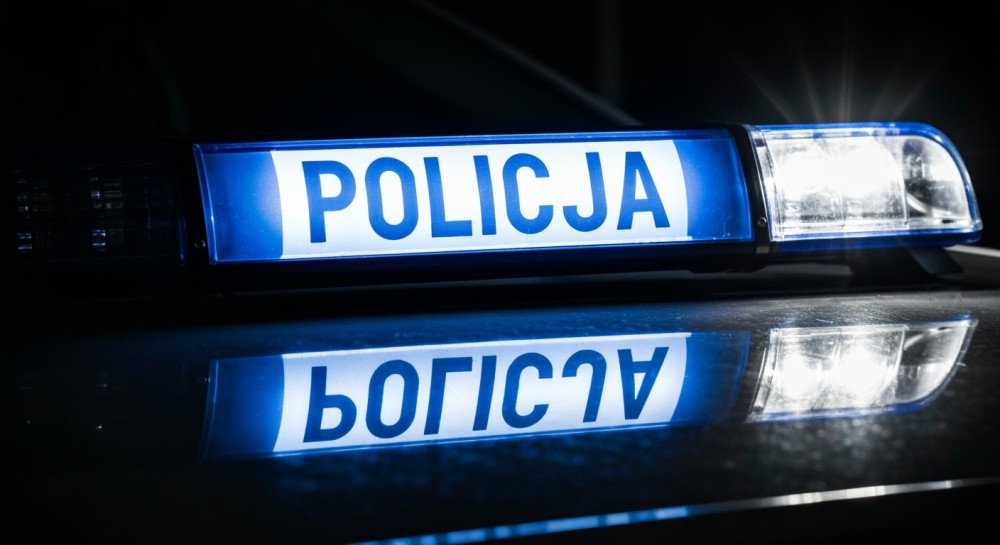 Tragedia w Łodzi: Ciało 44-latki odkryte w kamienicy, podejrzany w areszcie