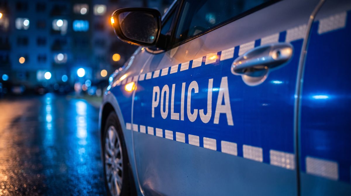 Złodziej na stacji paliw: Śledztwo w sprawie fałszywych tablic rejestracyjnych